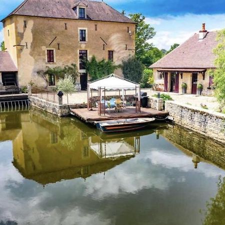 ホテル Le Moulin De Gateau Saint-Pierre-les-Etieux エクステリア 写真