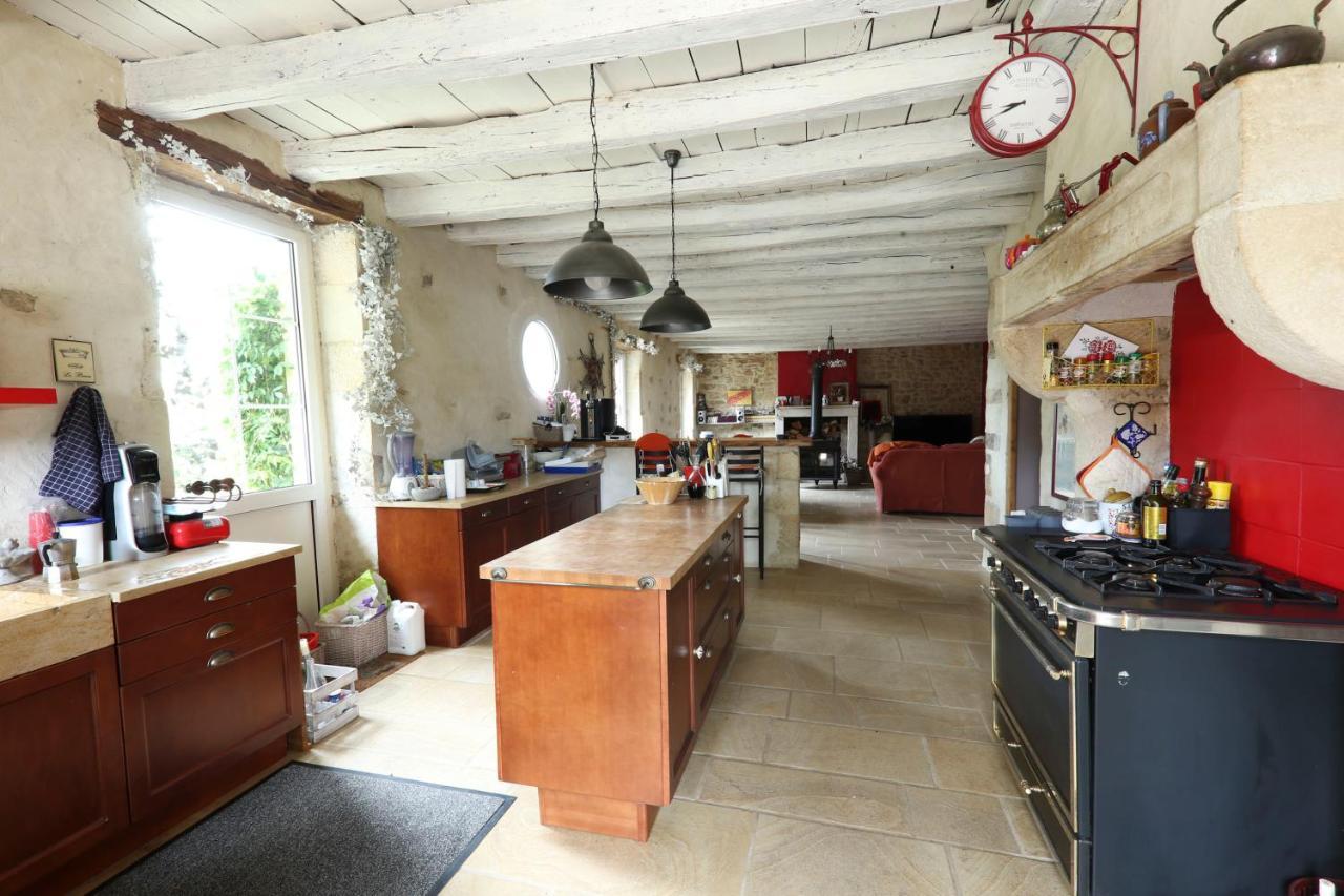 ホテル Le Moulin De Gateau Saint-Pierre-les-Etieux エクステリア 写真