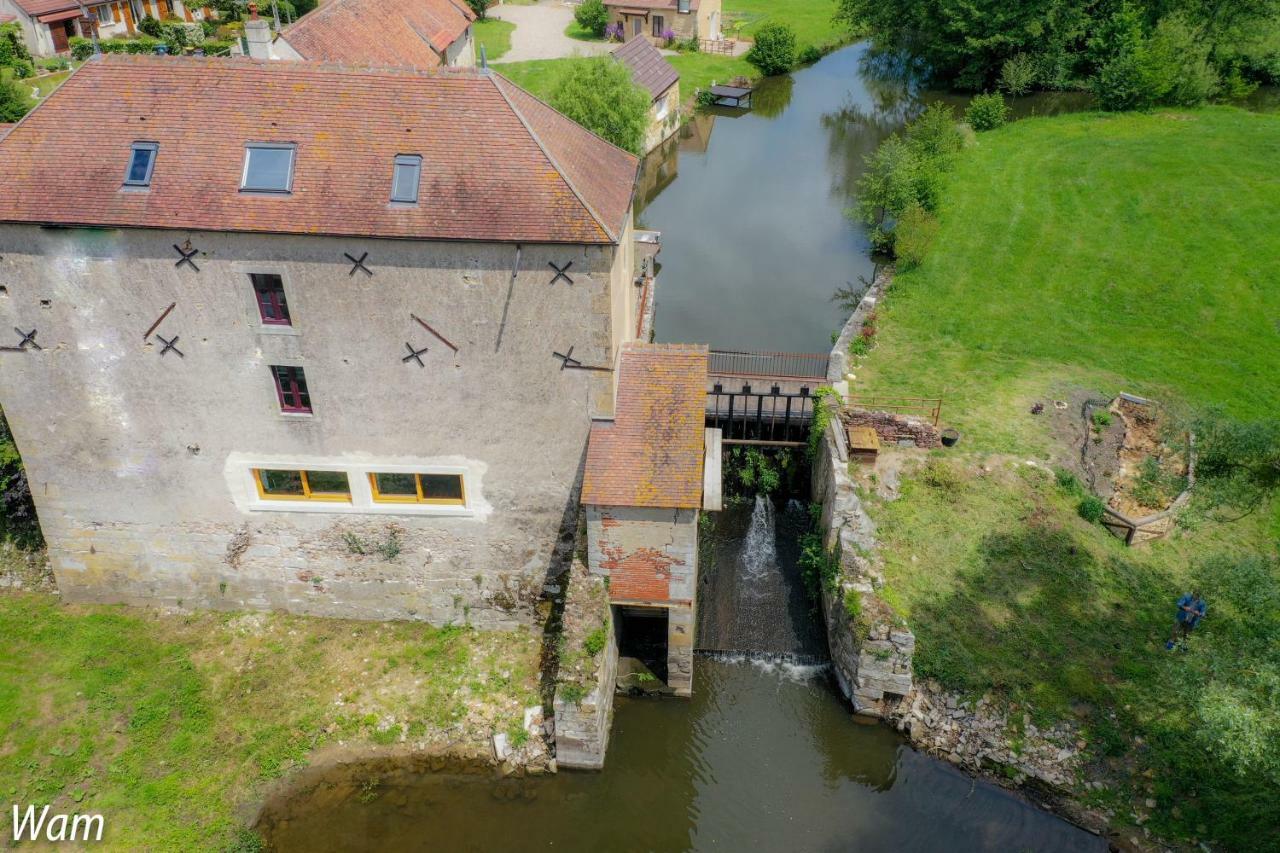 ホテル Le Moulin De Gateau Saint-Pierre-les-Etieux エクステリア 写真