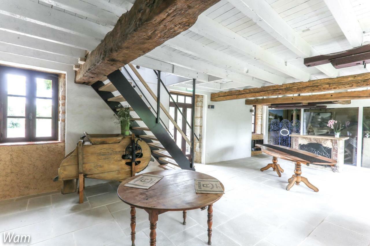 ホテル Le Moulin De Gateau Saint-Pierre-les-Etieux エクステリア 写真